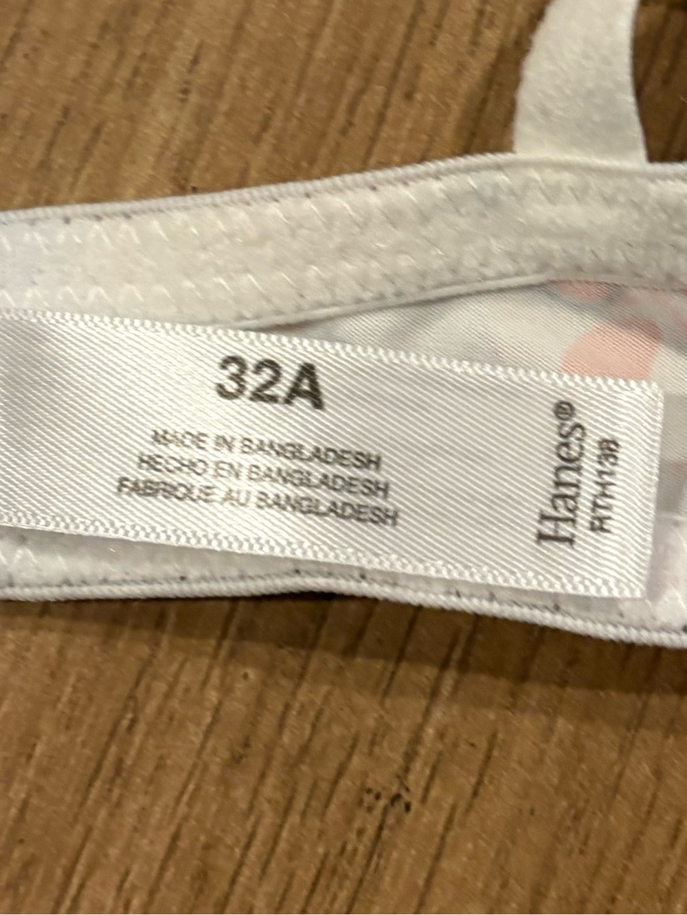 Hanes Bra Size 32A - Picture 7 of 7